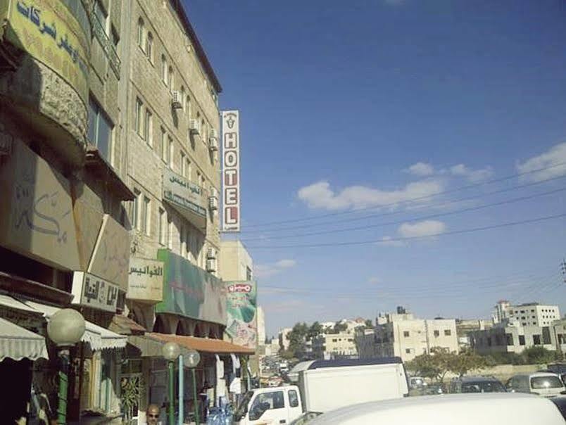 Al Fawanes Hotel Apartments Al Yadudah エクステリア 写真