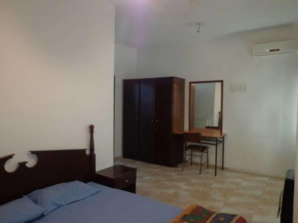 Al Fawanes Hotel Apartments Al Yadudah エクステリア 写真